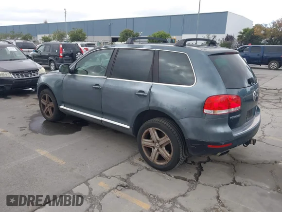 ✅ 2006 Volkswagen Touareg • VIN: WVGPT77L06D057651 • Lot: 45207953. Wystawiony na IAAI z przebiegiem 133 962 mil. Bezpłatny archiwum sprzedaży aukcyjnych z USA i szczegółowy raport historii pojazdu na DreamBid. Zdjęcie 3.