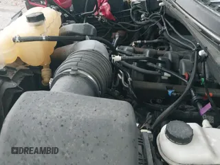 ✅ 2019 Ford F-150 XL • VIN: 1FTEW1C57KKD95982 • Lot: 42331617. Wystawiony na IAAI z przebiegiem 53 591 mil. Bezpłatny archiwum sprzedaży aukcyjnych z USA i szczegółowy raport historii pojazdu na DreamBid. Zdjęcie 20.