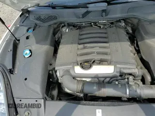 ✅ 2017 Porsche Cayenne • VIN: WP1AA2A20HKA90133 • Lot: 56017185. Listed on Copart with 90,815 mi. Free auction sales archive from the USA and detailed vehicle history report at DreamBid. Image 14.