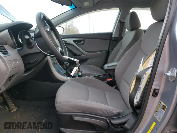 ✅ 2016 Hyundai Elantra SE • VIN: 5NPDH4AE3GH683885 • Lot: 71643802. Wystawiony na Copart z przebiegiem 58 659 mil. Bezpłatny archiwum sprzedaży aukcyjnych z USA i szczegółowy raport historii pojazdu na DreamBid. Zdjęcie 7.