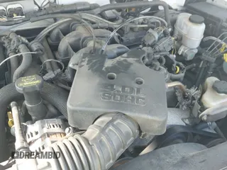 ✅ 2010 Ford Ranger XLT • VIN: 1FTLR4FE2APA37041 • Lot: 42856380. Wystawiony na IAAI z przebiegiem 61 618 mil. Bezpłatny archiwum sprzedaży aukcyjnych z USA i szczegółowy raport historii pojazdu na DreamBid. Zdjęcie 18.