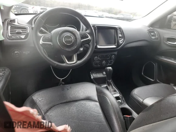 ✅ 2019 Jeep Compass Limited • VIN: 3C4NJCCB0KT659977 • Лот: 42765053. Опубліковано раніше на Copart з пробігом 80 583 миль. Безкоштовний доступ до архіву аукціонних продажів зі США та докладний звіт про історію автомобіля на DreamBid. Зображення 8.