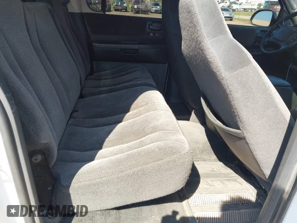 ✅ 2003 Dodge Dakota SLT • VIN: 1D7HG48N43S345598 • Лот: 42962985. Опубліковано раніше на IAAI з пробігом 139 722 миль. Безкоштовний доступ до архіву аукціонних продажів зі США та докладний звіт про історію автомобіля на DreamBid. Зображення 8.