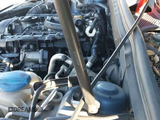 ✅ 2010 Audi A4 Premium Plus • VIN: WAUWFAFL9AA084313 • Лот: 43609785. Опубликован ранее на IAAI с пробегом 205 444 миль. Бесплатный доступ к архиву аукционных продаж из США и подробный отчёт об истории автомобиля на DreamBid. Изображение 19.