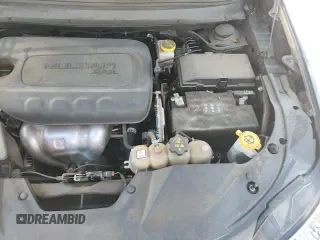 ✅ 2021 Jeep Cherokee Latitude • VIN: 1C4PJLCB0MD103797 • Lot: 70111375. Wystawiony na Copart z przebiegiem 94 287 mil. Bezpłatny archiwum sprzedaży aukcyjnych z USA i szczegółowy raport historii pojazdu na DreamBid. Zdjęcie 13.