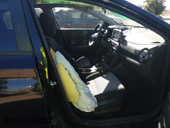 ✅ 2021 Hyundai Kona SEL • VIN: KM8K2CAAXMU730617 • Lot: 45068303. Wystawiony na IAAI z przebiegiem 48 805 mil. Bezpłatny archiwum sprzedaży aukcyjnych z USA i szczegółowy raport historii pojazdu na DreamBid. Zdjęcie 5.