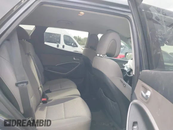 ✅ 2016 Hyundai Santa Fe • VIN: 5XYZT3LB8GG348971 • Lot: 43967213. Wystawiony na IAAI z przebiegiem 116 908 mil. Bezpłatny archiwum sprzedaży aukcyjnych z USA i szczegółowy raport historii pojazdu na DreamBid. Zdjęcie 8.