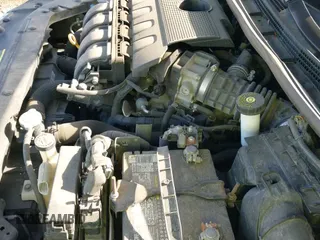 ✅ 2015 Nissan Sentra SV • VIN: 3N1AB7AP6FY311968 • Lot: 42760130. Wystawiony na IAAI z przebiegiem 132 910 mil. Bezpłatny archiwum sprzedaży aukcyjnych z USA i szczegółowy raport historii pojazdu na DreamBid. Zdjęcie 14.