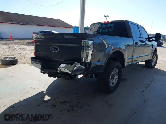 ✅ 2017 Ford F-250 XLT • VIN: 1FT7W2ATXHEC65119 • Лот: 44117999. Опубліковано раніше на IAAI з пробігом 213 746 миль. Безкоштовний доступ до архіву аукціонних продажів зі США та докладний звіт про історію автомобіля на DreamBid. Зображення 4.