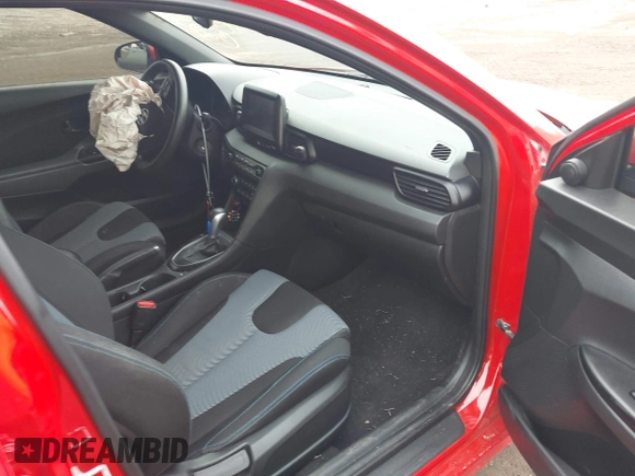 ✅ 2021 Hyundai Veloster 2.0 • VIN: KMHTG6AF2MU032599 • Lot: 44184128. Wystawiony na IAAI z przebiegiem 91 430 mil. Bezpłatny archiwum sprzedaży aukcyjnych z USA i szczegółowy raport historii pojazdu na DreamBid. Zdjęcie 5.