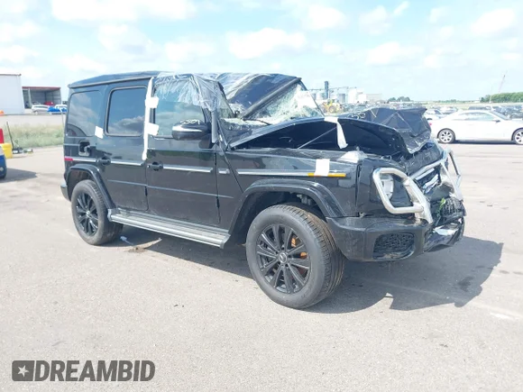 ✅ 2025 Mercedes-Benz G 550 • VIN: W1NWH1AB3SX013773 • Лот: 42475389. Опубліковано раніше на IAAI з пробігом 26 291 миль. Безкоштовний доступ до архіву аукціонних продажів зі США та докладний звіт про історію автомобіля на DreamBid. Зображення 1.