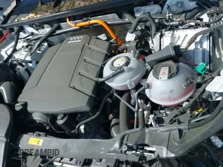 ✅ 2024 Audi Q5 S line Premium Plus • VIN: WA1E2AFYXR2135114 • Lot: 41734594. Wystawiony na IAAI z przebiegiem 2 354 mil. Bezpłatny archiwum sprzedaży aukcyjnych z USA i szczegółowy raport historii pojazdu na DreamBid. Zdjęcie 21.