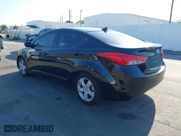 ✅ 2013 Hyundai Elantra GLS • VIN: 5NPDH4AE0DH447853 • Lot: 45505338. Wystawiony na IAAI z przebiegiem 139 110 mil. Bezpłatny archiwum sprzedaży aukcyjnych z USA i szczegółowy raport historii pojazdu na DreamBid. Zdjęcie 3.