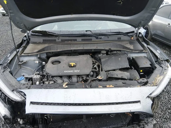 ✅ 2020 Hyundai Kona SEL • VIN: KM8K2CAA2LU397201 • Lot: 44417033. Wystawiony na IAAI z przebiegiem 83 645 mil. Bezpłatny archiwum sprzedaży aukcyjnych z USA i szczegółowy raport historii pojazdu na DreamBid. Zdjęcie 10.