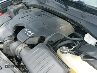 ✅ 2019 Dodge Charger SXT • VIN: 2C3CDXJG7KH710585 • Лот: 42403270. Опубликован ранее на IAAI с пробегом 115 869 миль. Бесплатный доступ к архиву аукционных продаж из США и подробный отчёт об истории автомобиля на DreamBid. Изображение 19.