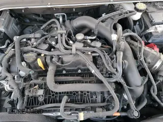 ✅ 2018 Ford Fusion SE • VIN: 3FA6P0HD2JR279665 • Lot: 92112085. Wystawiony na Copart z przebiegiem 69 703 mil. Bezpłatny archiwum sprzedaży aukcyjnych z USA i szczegółowy raport historii pojazdu na DreamBid. Zdjęcie 16.