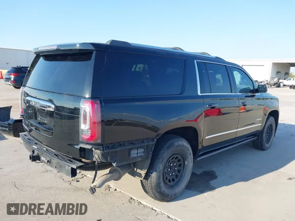 ✅ 2017 GMC Yukon XL Denali • VIN: 1GKS1HKJ6HR136672 • Lot: 43332905. Wystawiony na IAAI z przebiegiem 91 930 mil. Bezpłatny archiwum sprzedaży aukcyjnych z USA i szczegółowy raport historii pojazdu na DreamBid. Zdjęcie 4.