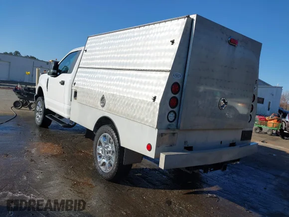 ✅ 2017 Ford F-250 XLT • VIN: 1FTBF2B68HED91160 • Лот: 41769830. Опубліковано раніше на IAAI з пробігом 113 173 миль. Безкоштовний доступ до архіву аукціонних продажів зі США та докладний звіт про історію автомобіля на DreamBid. Зображення 3.