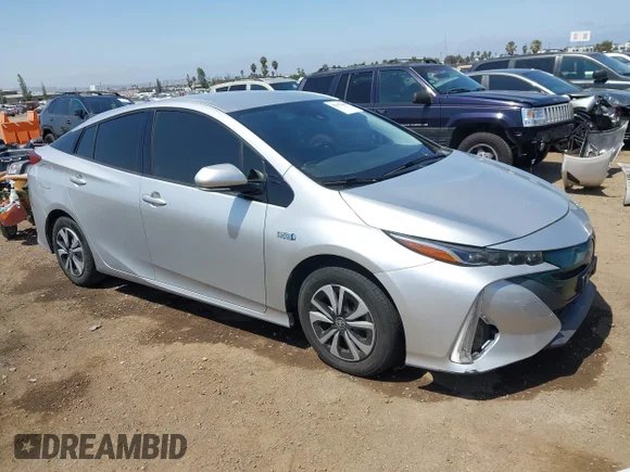 ✅ 2017 Toyota Prius Premium • VIN: JTDKARFP2H3052092 • Лот: 45197680. Опубликован ранее на IAAI с пробегом 146 657 миль. Бесплатный доступ к архиву аукционных продаж из США и подробный отчёт об истории автомобиля на DreamBid. Изображение 1.