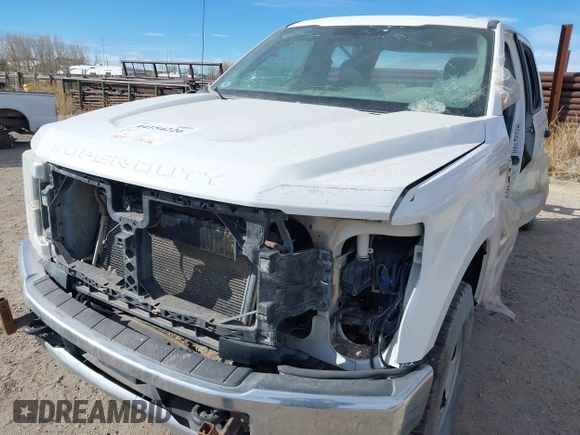 ✅ 2017 Ford F-250 XL • VIN: 1FD7W2B67HEC90502 • Lot: 44154226. Wystawiony na IAAI z przebiegiem Nie podano. Bezpłatny archiwum sprzedaży aukcyjnych z USA i szczegółowy raport historii pojazdu na DreamBid. Zdjęcie 6.