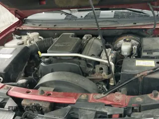 ✅ 2005 Buick Rainier CXL • VIN: 5GADT13S252136655 • Lot: 43762570. Wystawiony na IAAI z przebiegiem 215 550 mil. Bezpłatny archiwum sprzedaży aukcyjnych z USA i szczegółowy raport historii pojazdu na DreamBid. Zdjęcie 20.