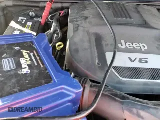 ✅ 2017 Jeep Wrangler Unlimited Sahara • VIN: 1C4BJWEG0HL726238 • Lot: 91415035. Wystawiony na Copart z przebiegiem 104 978 mil. Bezpłatny archiwum sprzedaży aukcyjnych z USA i szczegółowy raport historii pojazdu na DreamBid. Zdjęcie 14.