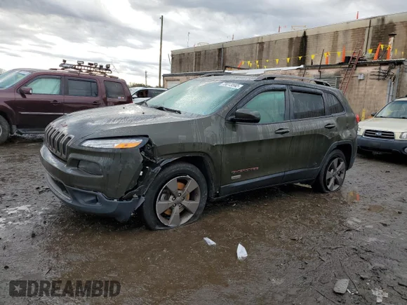 ✅ 2017 Jeep Cherokee Latitude • VIN: 1C4PJMCB6HW543393 • Лот: 73013592. Опубліковано раніше на Copart з пробігом 84 638 миль. Безкоштовний доступ до архіву аукціонних продажів зі США та докладний звіт про історію автомобіля на DreamBid. Зображення 1.