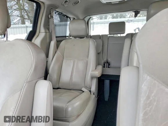 ✅ 2011 Chrysler Town & Country Limited • VIN: 2A4RR6DG5BR759494 • Lot: 74993395. Wystawiony na Copart z przebiegiem 190 496 mil. Bezpłatny archiwum sprzedaży aukcyjnych z USA i szczegółowy raport historii pojazdu na DreamBid. Zdjęcie 10.