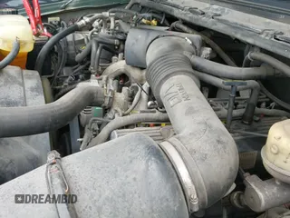 ✅ 2001 Ford Excursion Limited • VIN: 1FMNU43S21EC18536 • Lot: 42359854. Wystawiony na IAAI z przebiegiem 229 663 mil. Bezpłatny archiwum sprzedaży aukcyjnych z USA i szczegółowy raport historii pojazdu na DreamBid. Zdjęcie 17.