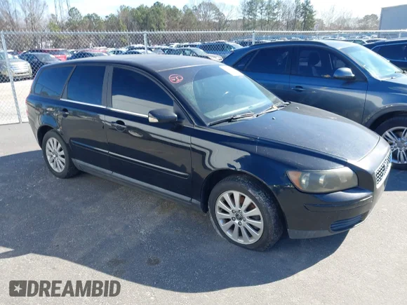 ✅ 2005 Volvo V50 • VIN: YV1MW382452047223 • Lot: 44131320. Listed on IAAI with Not provided. Free auction sales archive from the USA and detailed vehicle history report at DreamBid. Image 1.