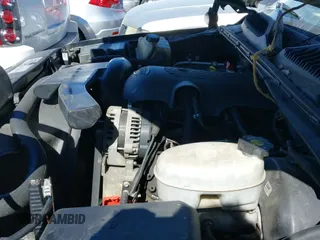 ✅ 2003 Chevrolet Suburban LS • VIN: 1GNFK16T93J211098 • Лот: 41494713. Опубликован ранее на IAAI с пробегом 366 222 миль. Бесплатный доступ к архиву аукционных продаж из США и подробный отчёт об истории автомобиля на DreamBid. Изображение 15.