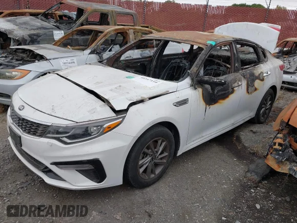 ✅ 2020 Kia Optima LX • VIN: 5XXGT4L3XLG424582 • Lot: 40347110. Wystawiony na IAAI z przebiegiem Nie podano. Bezpłatny archiwum sprzedaży aukcyjnych z USA i szczegółowy raport historii pojazdu na DreamBid. Zdjęcie 2.