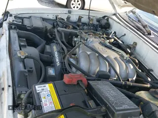 ✅ 1999 Toyota 4Runner Limited • VIN: JT3GN87R9X0093666 • Lot: 42408154. Listed on IAAI with 86,369 mi. Free auction sales archive from the USA and detailed vehicle history report at DreamBid. Image 19.