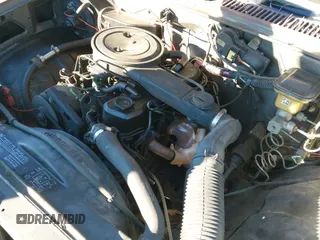 ✅ 1986 GMC Sonoma • VIN: 1GTBS14EXG2502284 • Lot: 41273610. Wystawiony na IAAI z przebiegiem 154 805 mil. Bezpłatny archiwum sprzedaży aukcyjnych z USA i szczegółowy raport historii pojazdu na DreamBid. Zdjęcie 19.