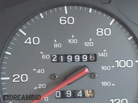 ✅ 1998 Subaru Legacy Outback • VIN: 4S3BG6850W7636862 • Лот: 44596128. Опубліковано раніше на IAAI з пробігом 219 996 миль. Безкоштовний доступ до архіву аукціонних продажів зі США та докладний звіт про історію автомобіля на DreamBid. Зображення 7.