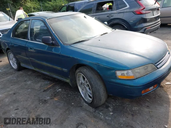 ✅ 1994 Honda Accord LX • VIN: 1HGCD5631RA068896 • Лот: 42552798. Опубликован ранее на IAAI с пробегом 283 022 миль. Бесплатный доступ к архиву аукционных продаж из США и подробный отчёт об истории автомобиля на DreamBid. Изображение 1.