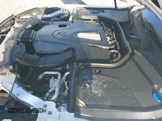 ✅ 2019 Mercedes-Benz E 450 • VIN: WDD1J6HB9KF086683 • Lot: 43024909. Wystawiony na IAAI z przebiegiem 49 438 mil. Bezpłatny archiwum sprzedaży aukcyjnych z USA i szczegółowy raport historii pojazdu na DreamBid. Zdjęcie 19.