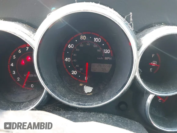 ✅ 2005 Pontiac Vibe • VIN: 5Y2SL638X5Z465876 • Lot: 43612541. Wystawiony na IAAI z przebiegiem 257 556 mil. Bezpłatny archiwum sprzedaży aukcyjnych z USA i szczegółowy raport historii pojazdu na DreamBid. Zdjęcie 7.