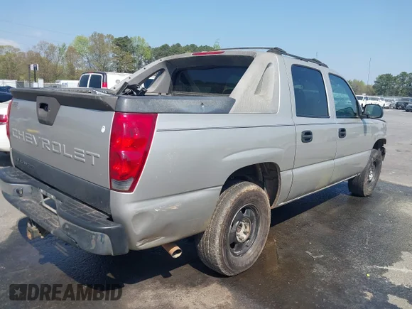 ✅ 2004 Chevrolet Avalanche Z66 • VIN: 3GNEC12T84G141191 • Lot: 44723370. Listed on IAAI with Not provided. Free auction sales archive from the USA and detailed vehicle history report at DreamBid. Image 4.