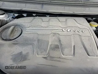 ✅ 2019 Jeep Cherokee Overland • VIN: 1C4PJMJX9KD330665 • Лот: 93242475. Опубликован ранее на Copart с пробегом 82 645 миль. Бесплатный доступ к архиву аукционных продаж из США и подробный отчёт об истории автомобиля на DreamBid. Изображение 14.