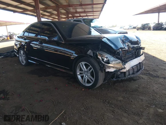 ✅ 2013 Mercedes-Benz C 250 Sport • VIN: WDDGF4HB1DA796936 • Лот: 45378545. Опубликован ранее на IAAI с пробегом 143 273 миль. Бесплатный доступ к архиву аукционных продаж из США и подробный отчёт об истории автомобиля на DreamBid. Изображение 1.