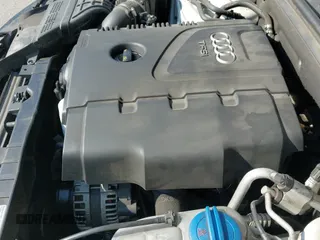 ✅ 2014 Audi A4 Premium • VIN: WAUAFAFL8EN037251 • Lot: 42893755. Wystawiony na IAAI z przebiegiem 123 516 mil. Bezpłatny archiwum sprzedaży aukcyjnych z USA i szczegółowy raport historii pojazdu na DreamBid. Zdjęcie 15.