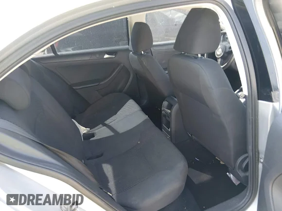 ✅ 2014 Volkswagen Jetta S • VIN: 3VW2K7AJ3EM311135 • Lot: 44727631. Wystawiony na IAAI z przebiegiem 148 971 mil. Bezpłatny archiwum sprzedaży aukcyjnych z USA i szczegółowy raport historii pojazdu na DreamBid. Zdjęcie 8.