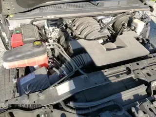 ✅ 2018 GMC Yukon XL SLE • VIN: 1GKS2FKC5JR201200 • Lot: 55398195. Listed on Copart with 79,138 mi. Free auction sales archive from the USA and detailed vehicle history report at DreamBid. Image 17.