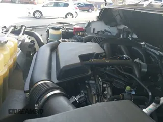 ✅ 2018 Nissan NV Cargo SV • VIN: 1N6BF0KM6JN808748 • Лот: 43702158. Опубликован ранее на IAAI с пробегом 247 142 миль. Бесплатный доступ к архиву аукционных продаж из США и подробный отчёт об истории автомобиля на DreamBid. Изображение 18.