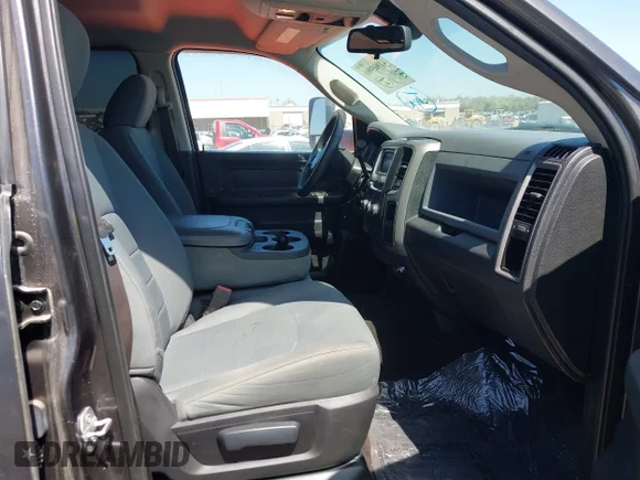 ✅ 2016 Ram 3500 Tradesman • VIN: 3C63RRGL6GG144219 • Лот: 41905906. Опубликован ранее на IAAI с пробегом 140 151 миль. Бесплатный доступ к архиву аукционных продаж из США и подробный отчёт об истории автомобиля на DreamBid. Изображение 5.