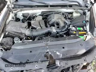 ✅ 2018 Toyota 4Runner TRD Off Road Premium • VIN: JTEBU5JR5J5483072 • Lot: 84072145. Wystawiony na Copart z przebiegiem 84 015 mil. Bezpłatny archiwum sprzedaży aukcyjnych z USA i szczegółowy raport historii pojazdu na DreamBid. Zdjęcie 16.