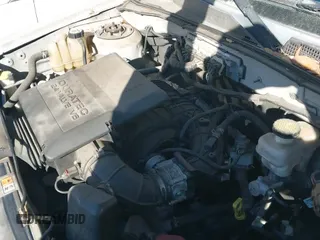 ✅ 2012 Ford Escape XLT • VIN: 1FMCU0DG7CKB62771 • Lot: 43605120. Listed on IAAI with 173,264 mi. Free auction sales archive from the USA and detailed vehicle history report at DreamBid. Image 20.