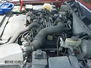 ✅ 1997 Lincoln Town Car Cartier • VIN: 1LNLM83W8VY613438 • Лот: 42751827. Опубликован ранее на IAAI с пробегом 99 699 миль. Бесплатный доступ к архиву аукционных продаж из США и подробный отчёт об истории автомобиля на DreamBid. Изображение 12.