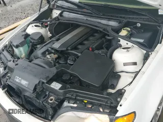 ✅ 2002 BMW 3 Series 330i • VIN: WBAEV53462KM15864 • Lot: 42947950. Wystawiony na IAAI z przebiegiem 225 320 mil. Bezpłatny archiwum sprzedaży aukcyjnych z USA i szczegółowy raport historii pojazdu na DreamBid. Zdjęcie 19.